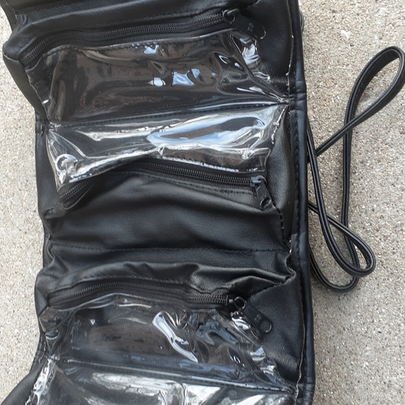 Vintage patchwork leather pill box purse - Picture 3 of 3